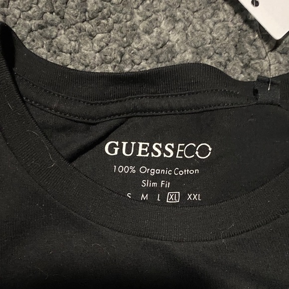 NWT Guess Black and White Graphic Tee - Picture 2 of 5